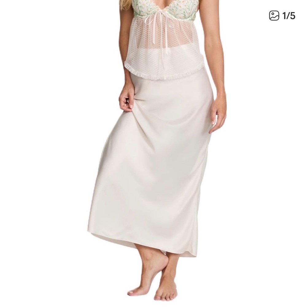 Victoria's Secret Cream Satin Maxi skirt
